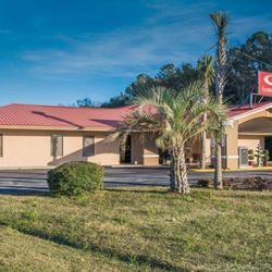 Econo Lodge 16 Photos Hotels 90 Business Park Rd Defuniak Photo Of Econo Lodge Defuniak Springs Fl United States