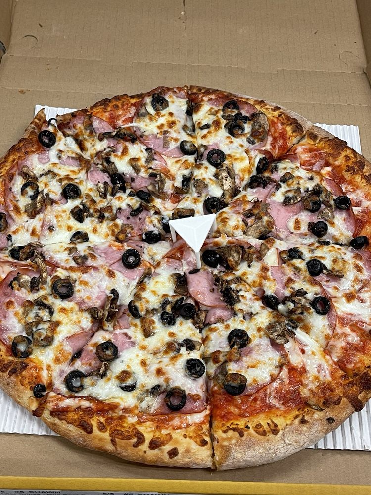 Garlic Jim's Famous Gourmet Pizza