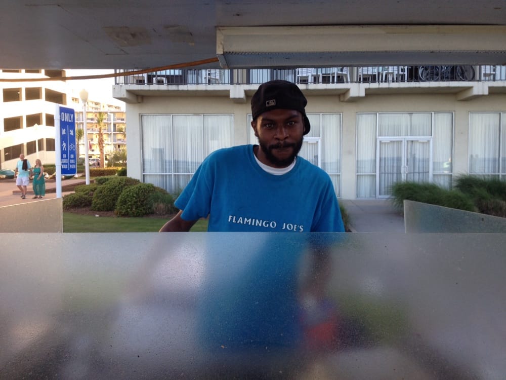 Flamingo Joe's Food Cart