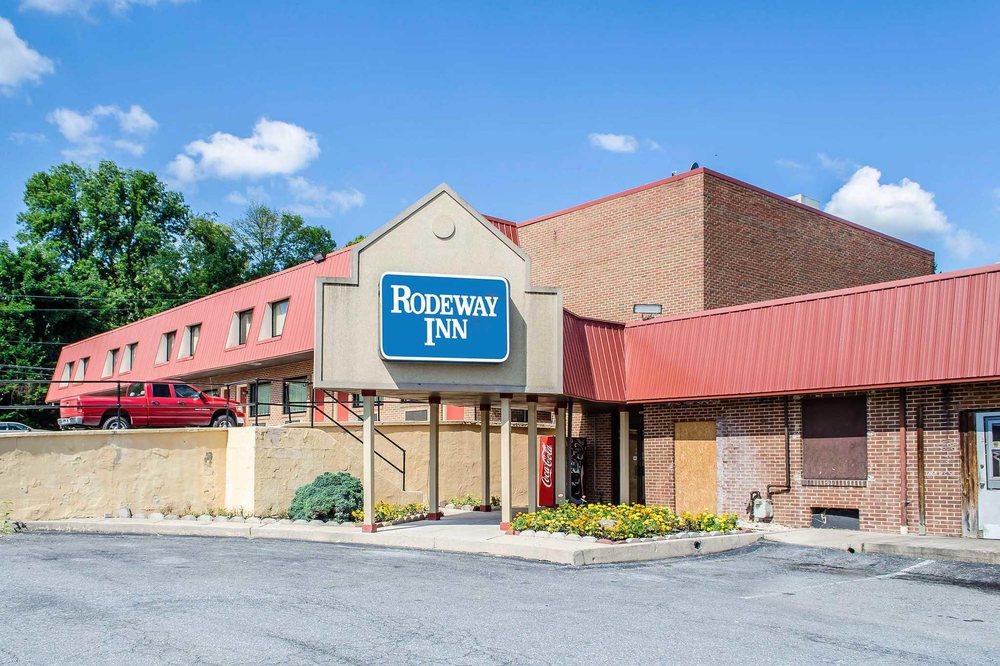 Rodeway Inn Wormleysburg - Harrisburg - 16 Photos - Hotels - 860 N ...