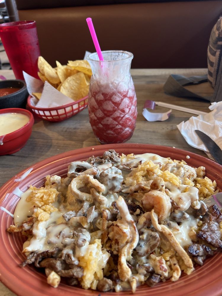 Los Compadres Mexican