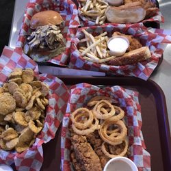 Buff S 14 Photos American Traditional 2201 4th St Canyon Photo Of Buff S Canyon Tx United States Mushroom Queso Burger Hand