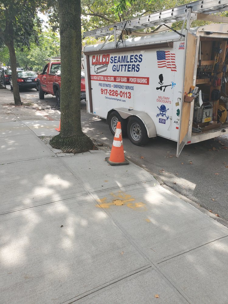 image of business Calco Seamless Gutters