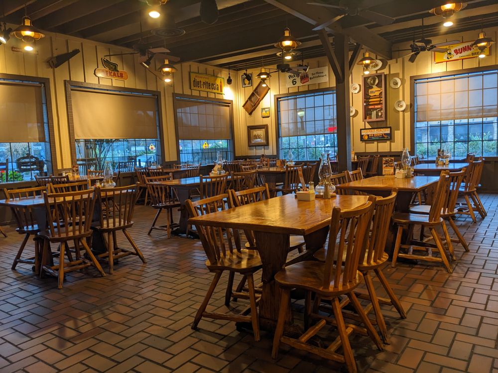 Cracker Barrel Old Country Store