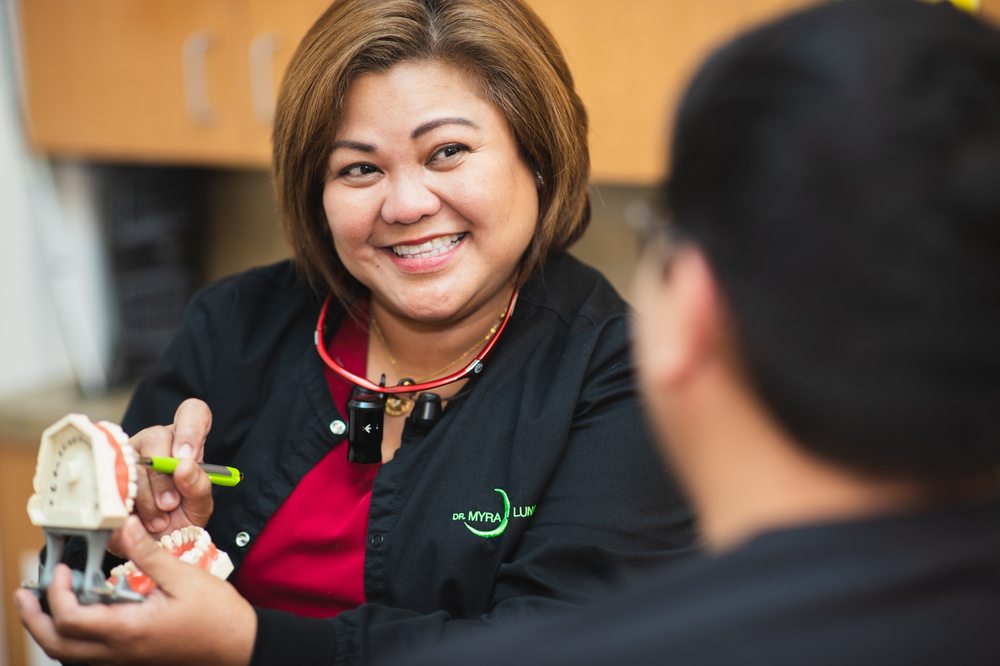 image of business Myra C Luna, DDS