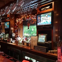Skipper S Pub 44 Photos 101 Reviews American New 34 Main Photo Of Skipper S Pub Northport Ny United States