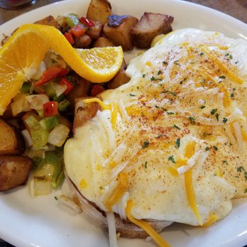 Rainbow Cafe 47 Photos 107 Reviews Breakfast Brunch 112 E Photo Of Rainbow Cafe Auburn Wa United States Eggs Benedict For 10 99