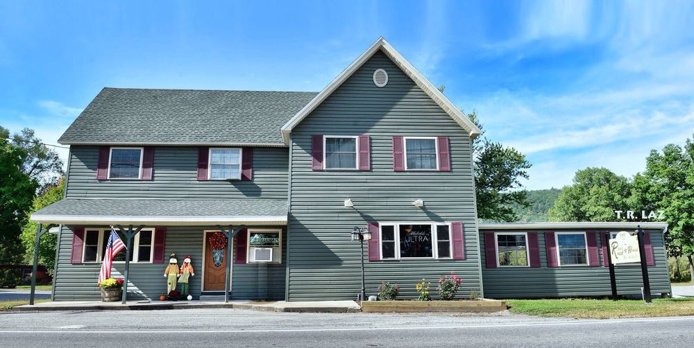 The River Road House 11 Photos Pizza 989 River Rd, Schenectady, NY Restaurant Reviews