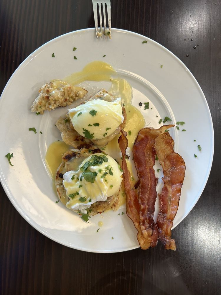 Tap & Vine Quail Corners