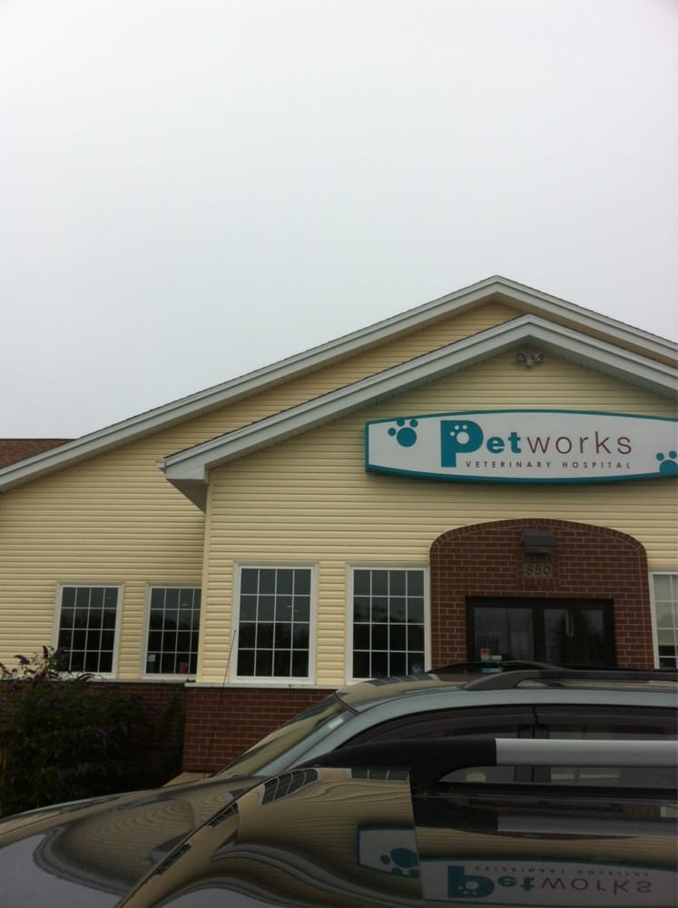 Petworks Veterinary Hospital Veterinarians 850 Portland Street, Halifax, NS Phone Number