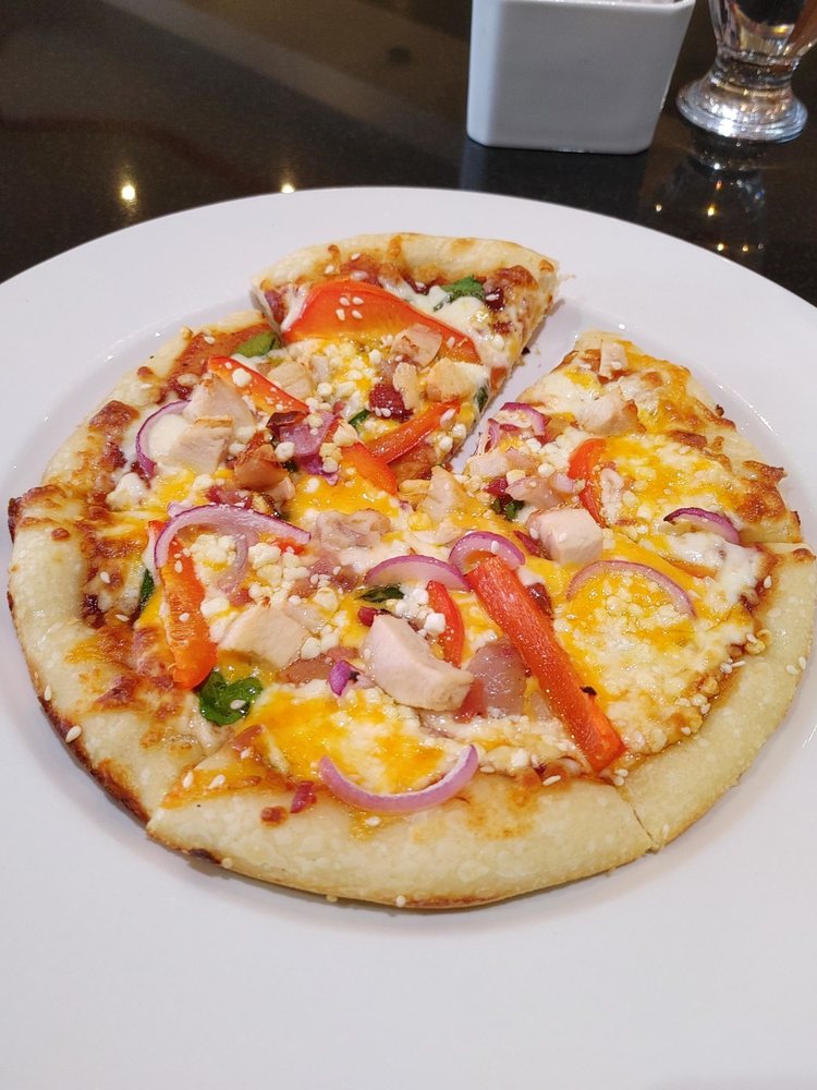 Maple Grand Pizza