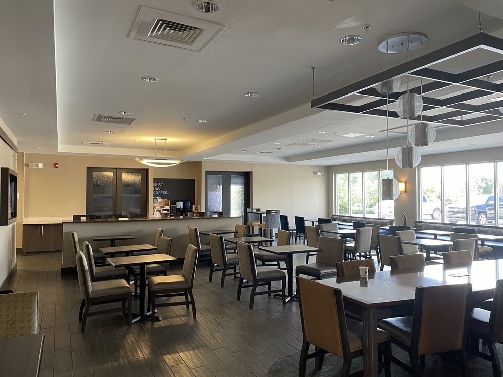 Holiday Inn Express & Suites Goldsboro - Base Area