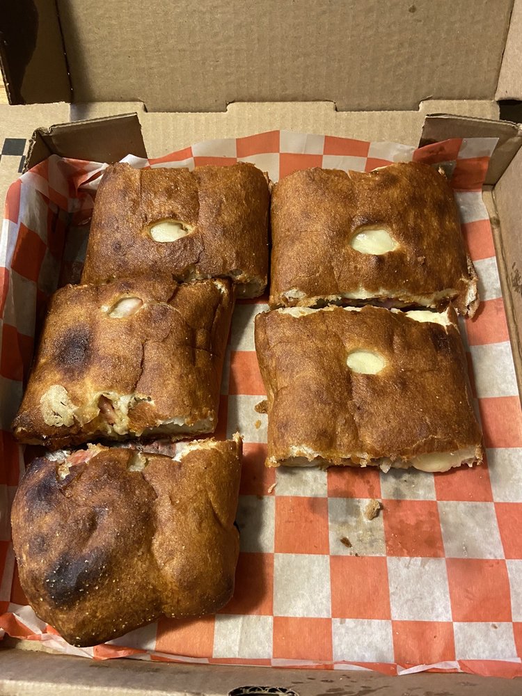 Yianni’s Neighborhood Pizzeria