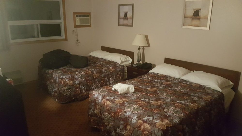 Cedarview Motel