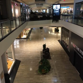Ross Park Mall 103 Photos 93 Reviews Ping Centers 1000 Photo Of Ross Park Mall Pittsburgh Pa United States