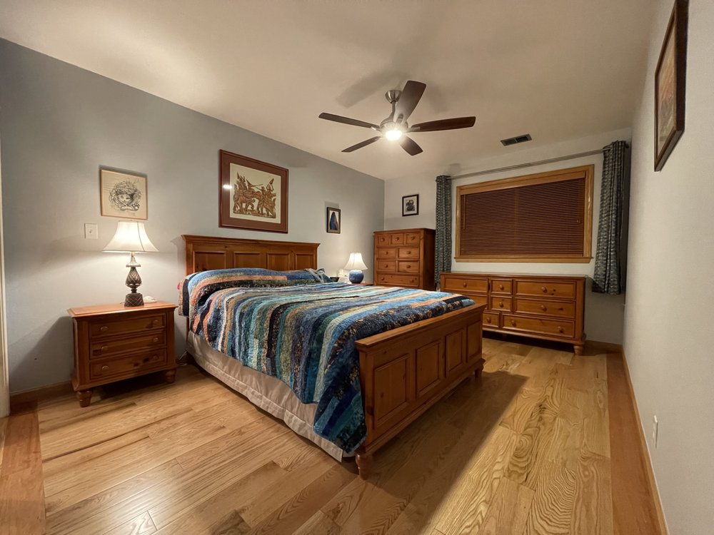 image of business Blue Mountain Hardwood Floors