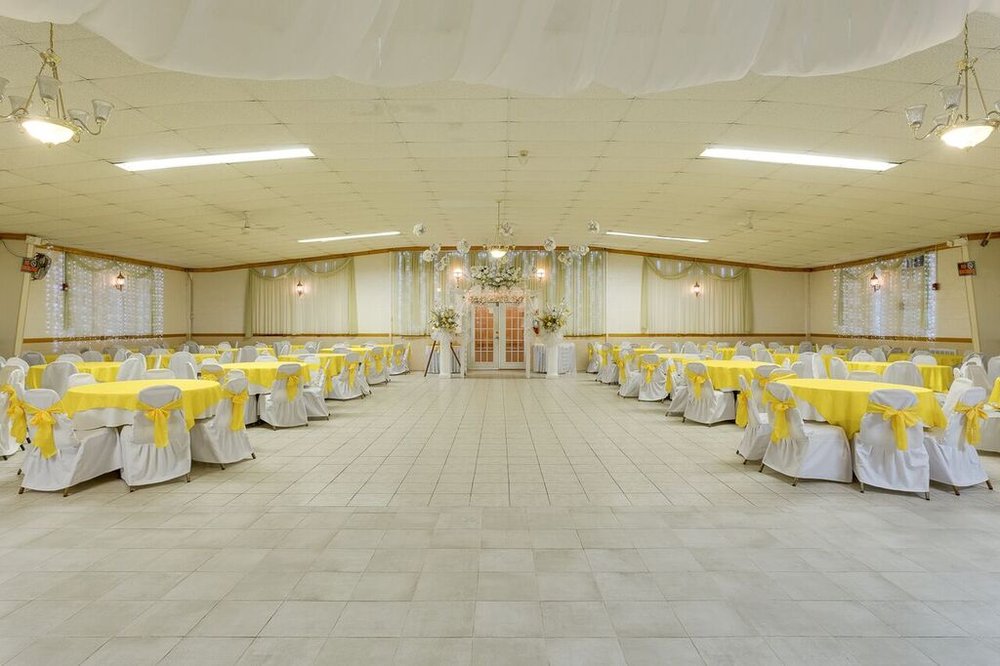 Los Jardines Ballroom