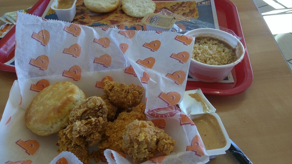 Popeyes Louisiana Kitchen 13 Photos Chicken Wings 3131 N Rock Rd