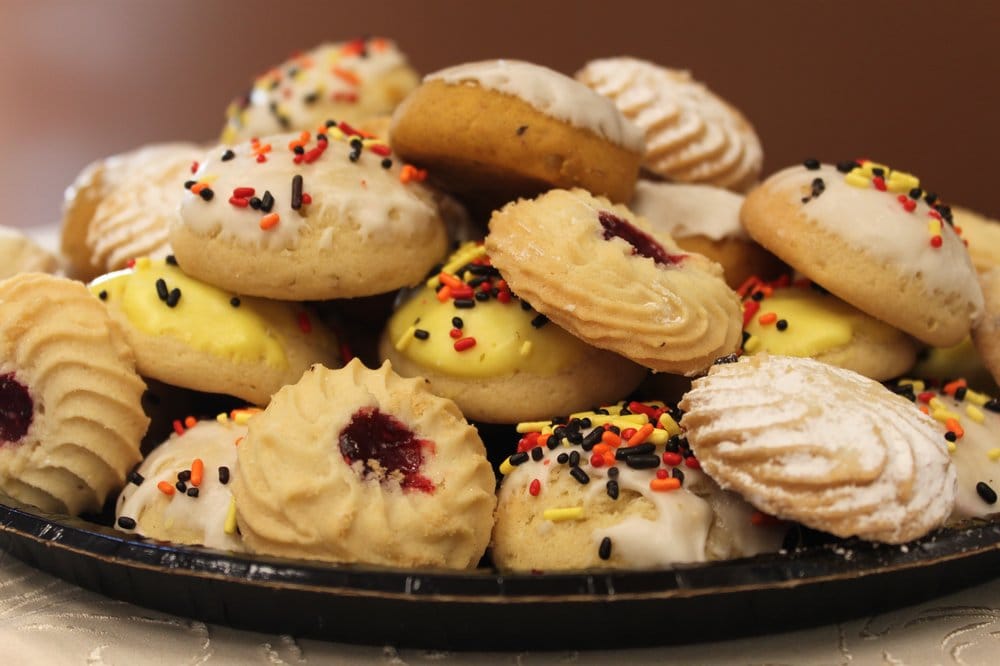 Cinnamon & Spice Bakery CLOSED Bakeries 22 Clifton Country Rd