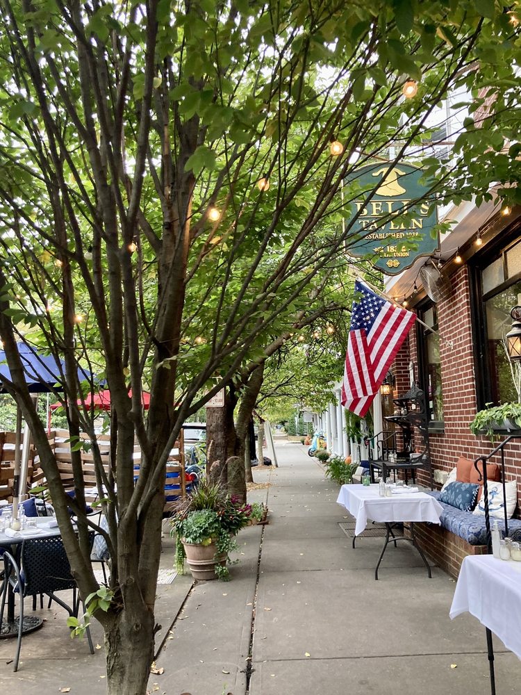 Bell's Tavern