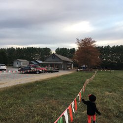 photo of country cove christmas tree farm murfreesboro tn united states - Country Cove Christmas Tree Farm photo of country cove christmas tree farm murfreesboro tn united states - Country Cove Christmas Tree Farm