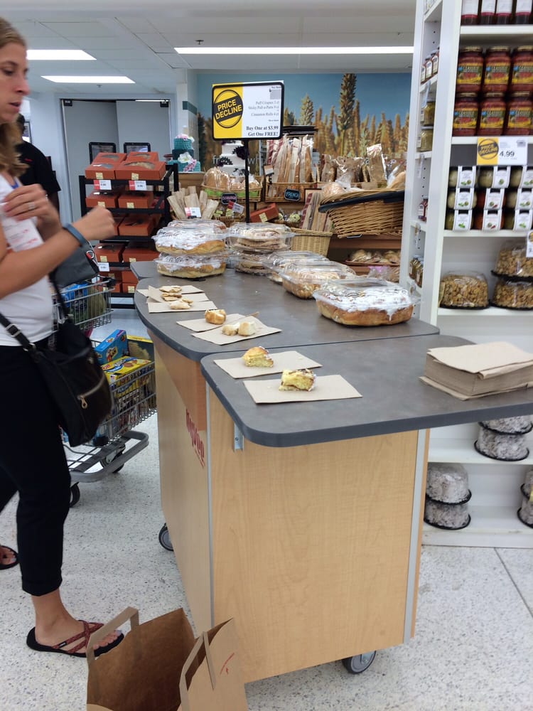 HyVee 16 Reviews Grocery 17810 Welch Plz, Millard, Omaha, NE