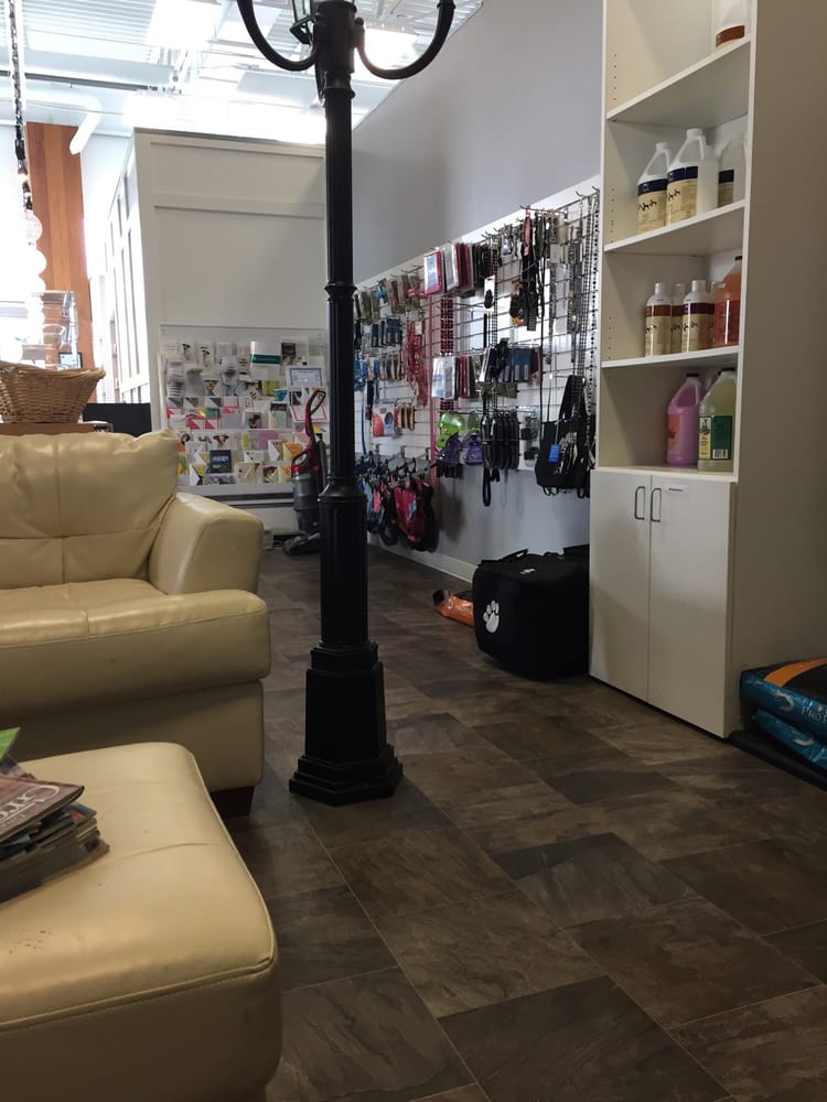 Rio Grooming School 12260 Margo Ave S, Hastings, MN, 55033