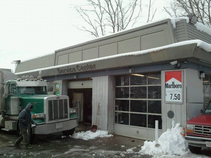 Parkway Gas and Service 16 Reviews Auto Repair 705 Vfw Pkwy, West