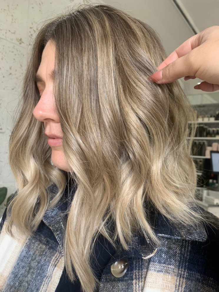 Evolve Salon