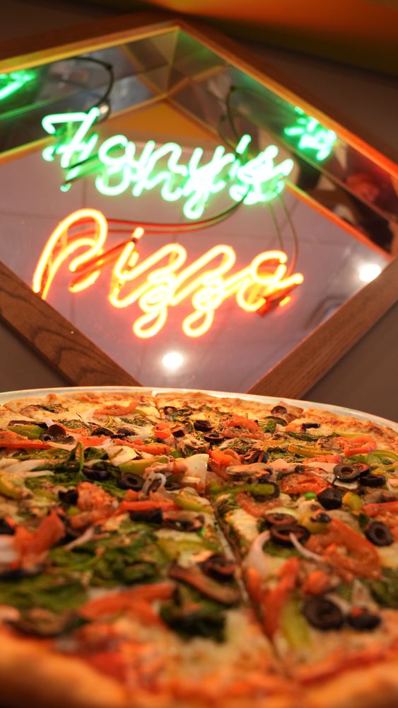 Tony's Pizza