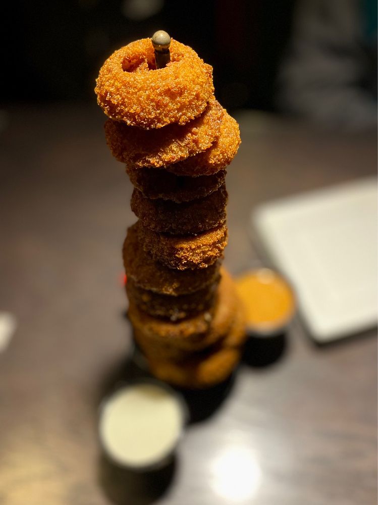 Red Robin Gourmet Burgers and Brews