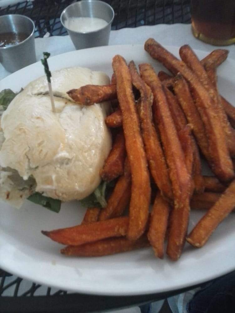 Toni S Courtyard Cafe Merced Ca Toni S Courtyard Cafe Merced Ca