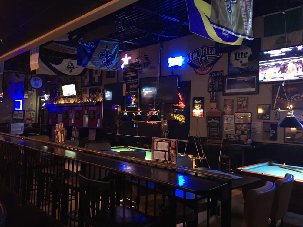 Tavern On Vets 56 Photos & 38 Reviews Burgers 2244 Veterans