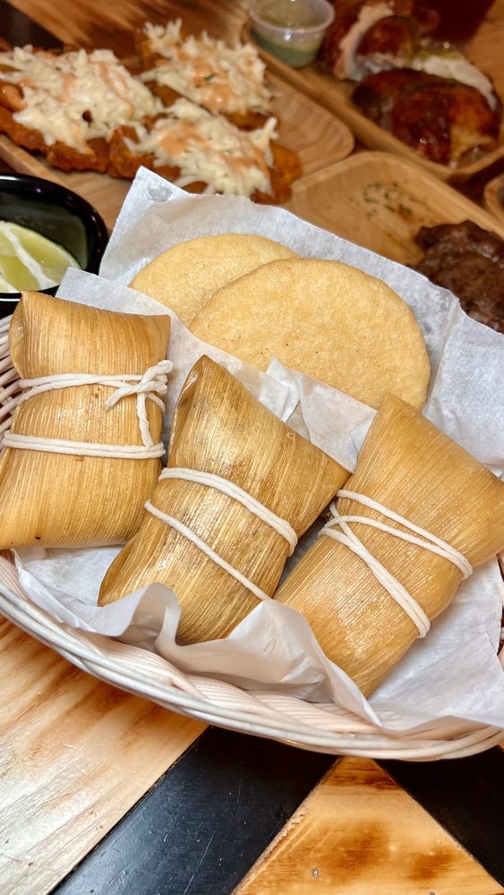 La Punta Bar & Grill