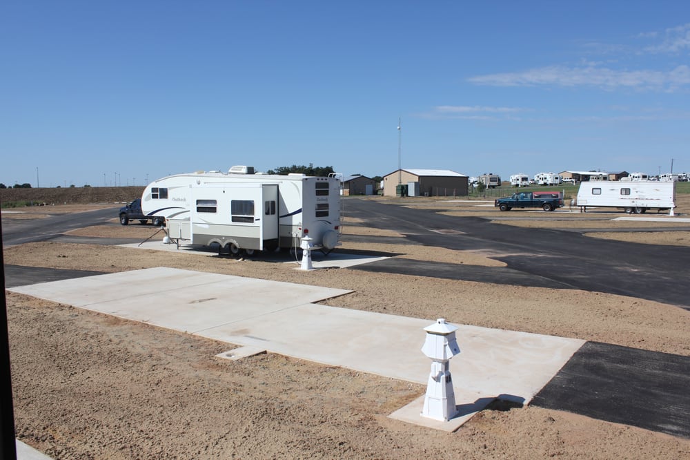 Available RV Rentals Rockdale, TX %business_name