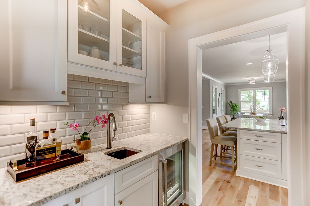 Shannon Lynch - Savvy + Co Real Estate