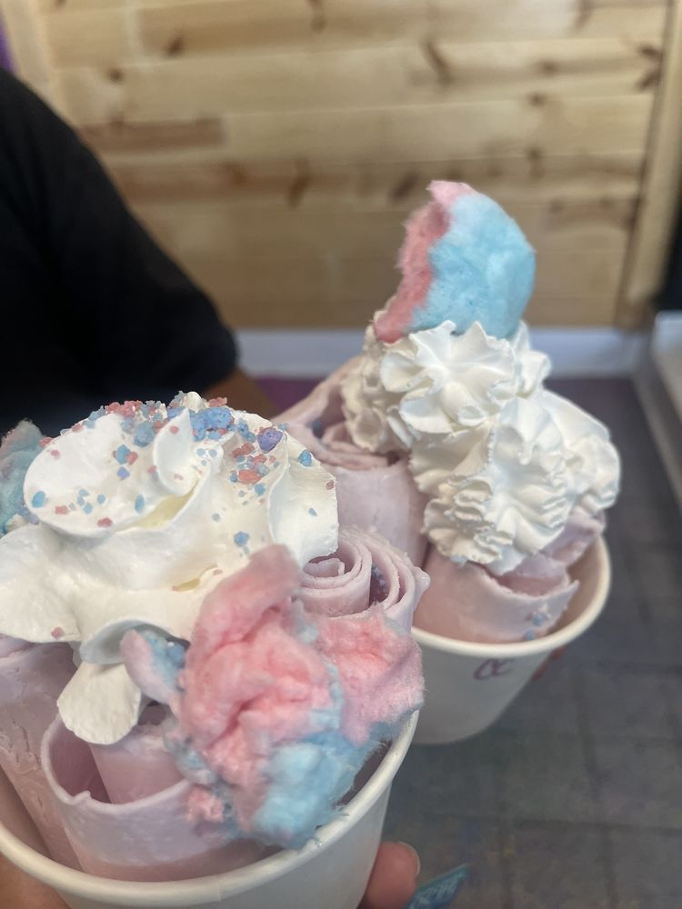 Blend Rolled Ice Cream