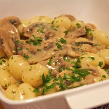 maccaroni trattoria italiana 51 photos 28 reviews italian 10