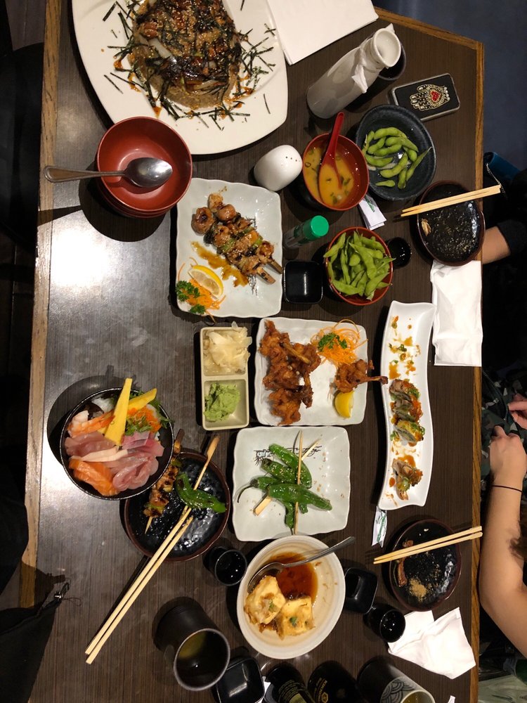 Blue Fin Sushi & Lounge