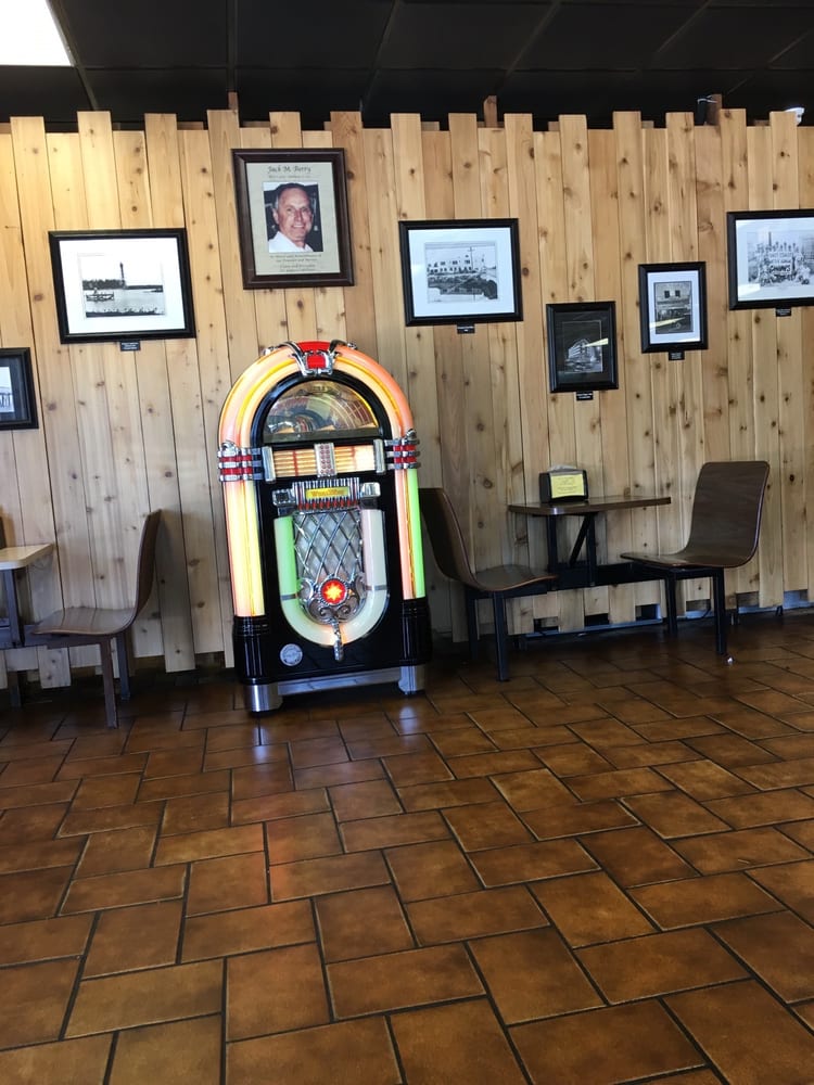 Jack’s Old Fashion Hamburger House 75 Photos & 91 Reviews Burgers