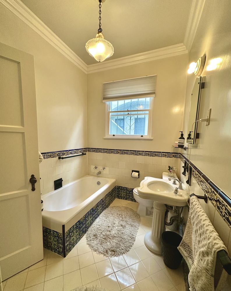 Vintage Luxury Apartments