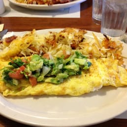 Amalia S Family Restaurant Oconomowoc Wi Amalia S Family Restaurant Oconomowoc Wi
