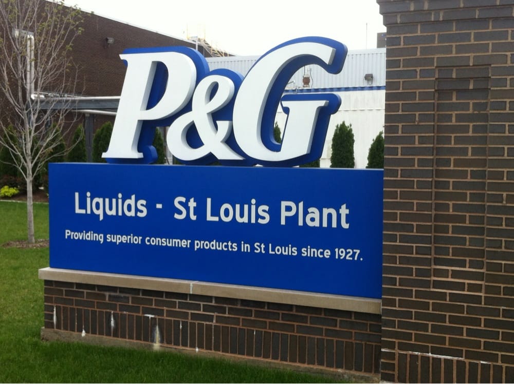 Procter & Gamble Manufacturing 169 E Grand Ave, Near North Riverfront