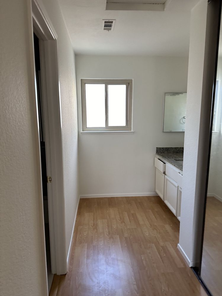 E&k Quality Painting Plus Handyman