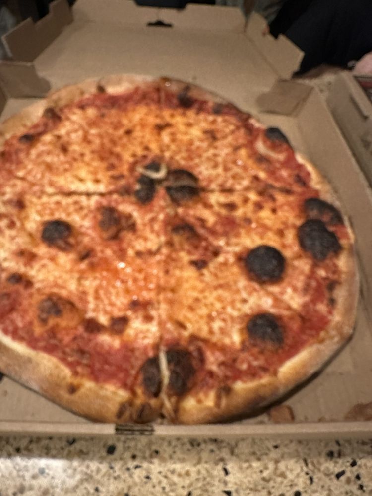 Rocco's Pizza Bar & Grill