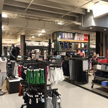 Store dicked guys
