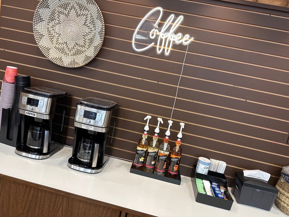 The Smoothie Lounge