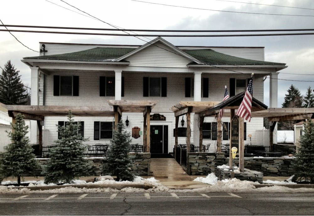 Montrose HouseInn Restaurant & Tavern Hotels 26 S Main St