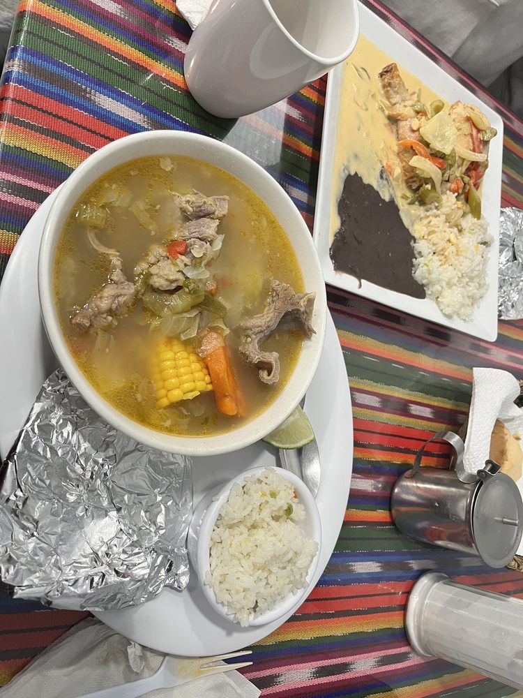 Guatelinda Restaurante & Panadería