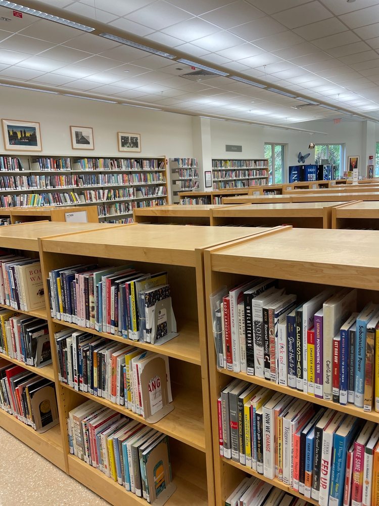 Miami-Dade Public Library System - Pinecrest Branch